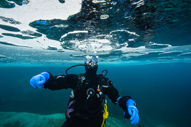 PADI Jääsukelluskurssi – Kuukauden erikoiskurssi